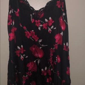 White House Black Market red floral blk satin cami